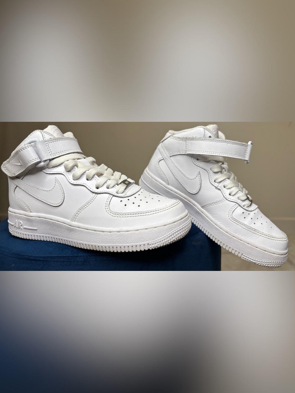 Unisex Air Force 1 MID (GS) 4Y - 6/6.5 Women